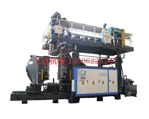Industrial chain of automatic blow molding machine and automatic blow molding machine parts